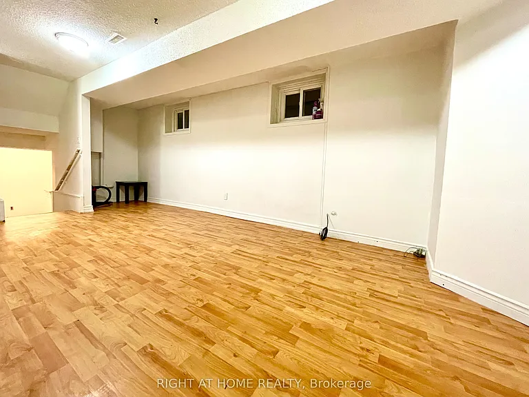 108 Littleleaf Dr #B — Photo 5