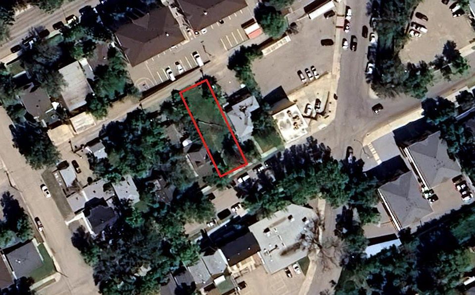 1st image of 338 4th St SE