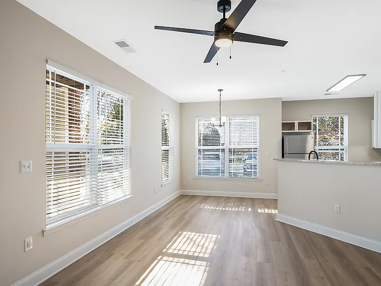 Ashbury Square Apartments — Photo 90