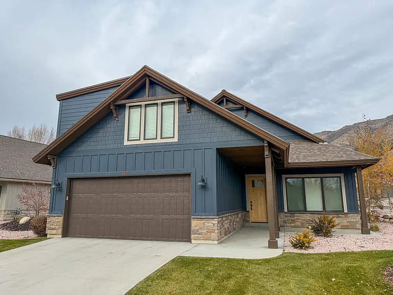 5979 E Big Horn Pkwy — Photo 3