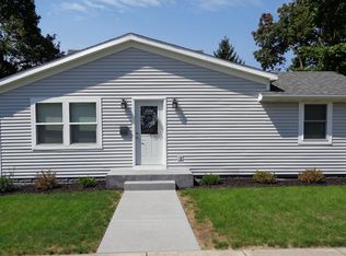 416 N 9th St, Rochelle, IL 61068