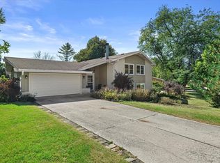 4931 Sumac Ln, Greendale, WI 53129