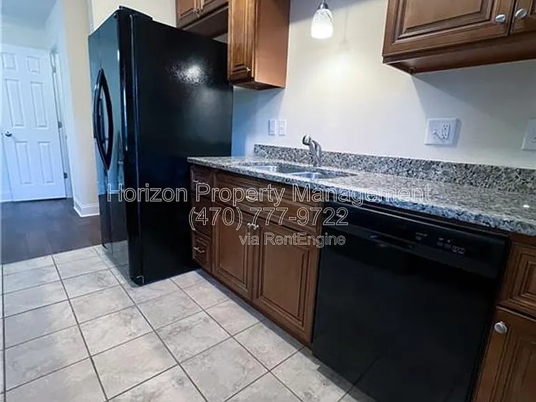 2475 Terrace Vw NW — Photo 5