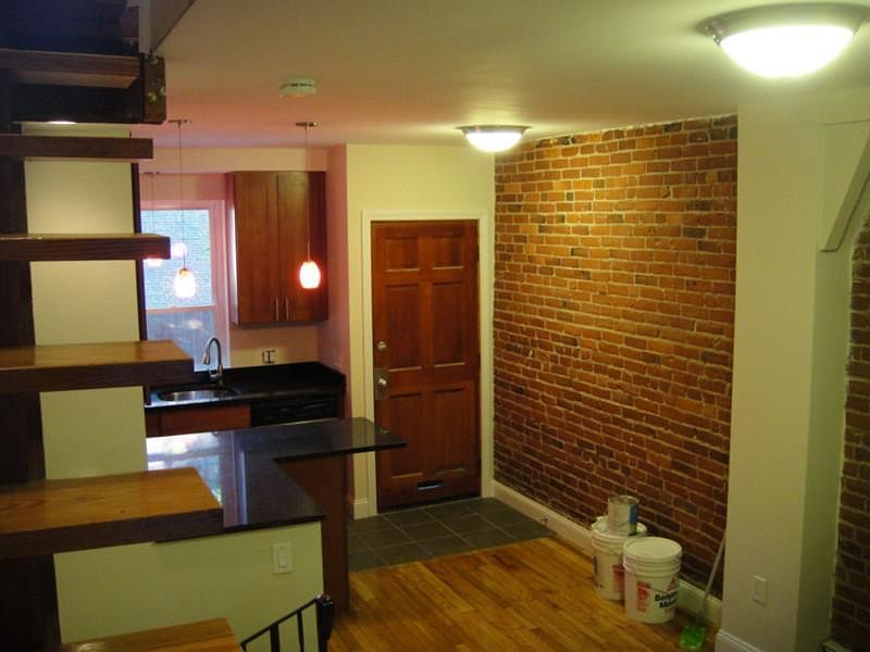 1st image of 16 Sussex St #A