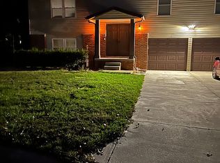 2 Blueblossom Ct, Saint Charles, MO 63303