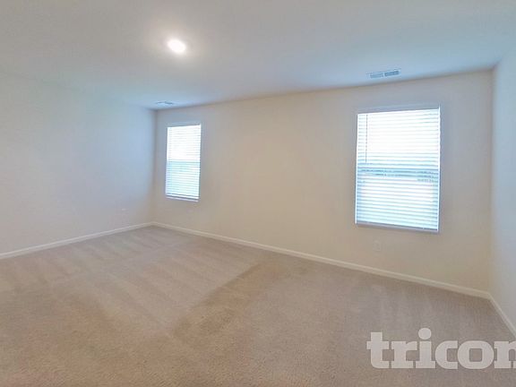 5th image of 609 Cedar Brook Dr