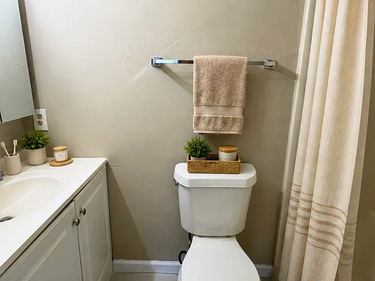 2424-2452 Echo Valley Dr #2446 — Photo 8