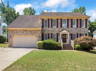 106 Tower Hamlet Dr, Cary, NC 27518