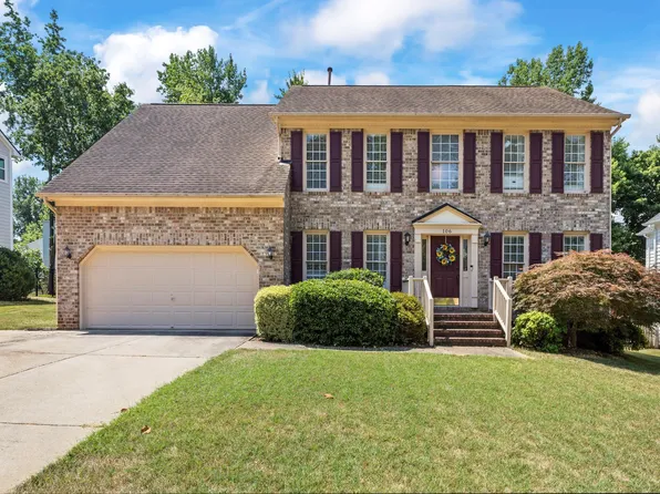 106 Tower Hamlet Dr, Cary, NC 27518