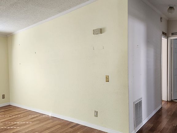 Living room/ hall to bedrooms