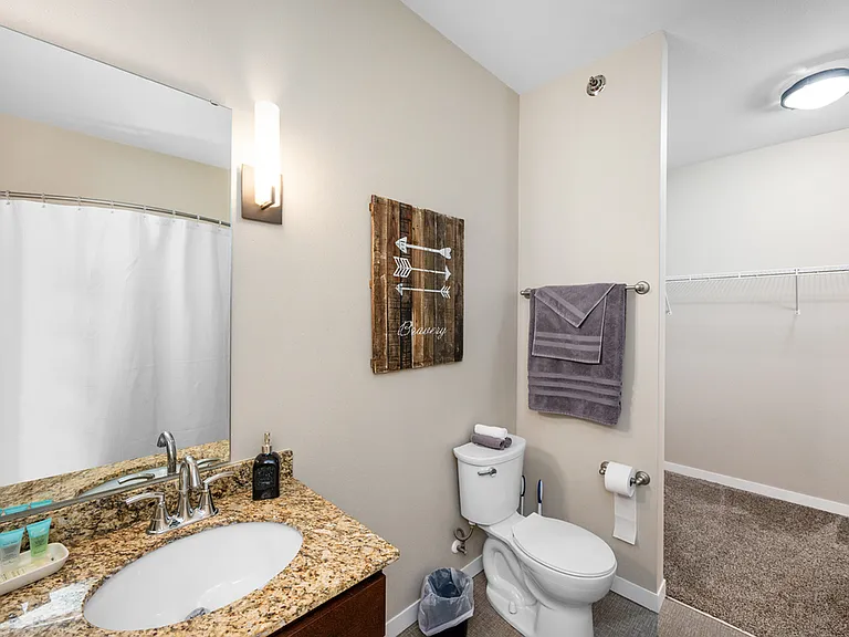 10. Stone Creek 306 VRBO - Bath1_Reverse 10. Stone Creek 306 VRBO - Bath1_Reverse
