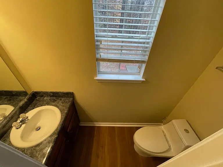 4202 Fortune Point — Photo 24