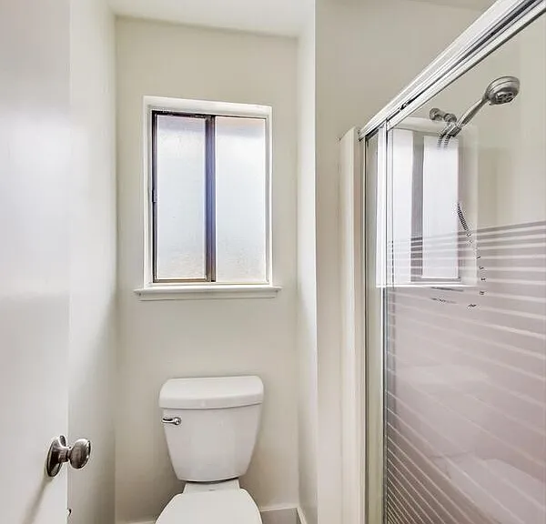 1709 Valota Rd — Photo 10