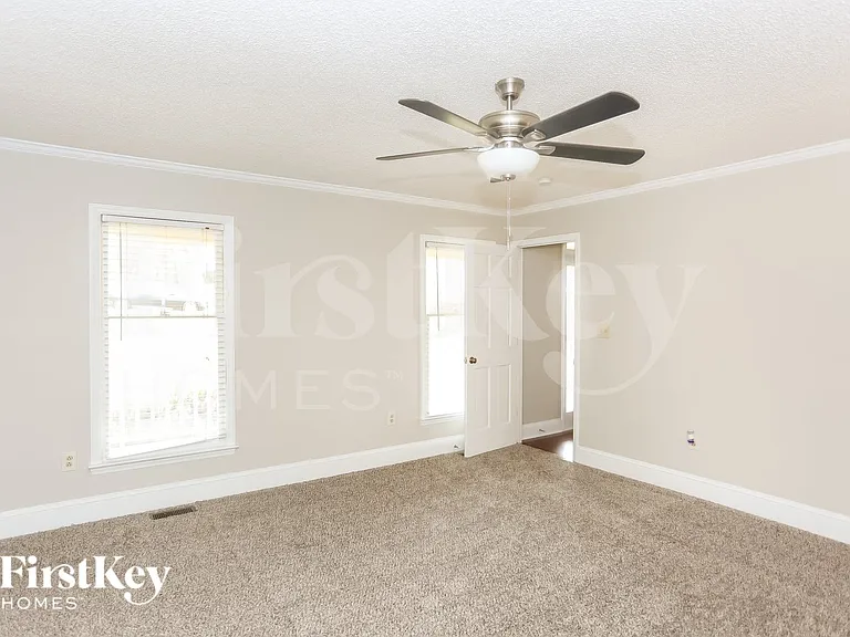 7117 Frances Irene Dr — Photo 7