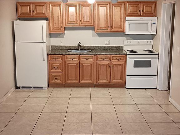 2nd image of 7224 Southgate Boulevard #7224