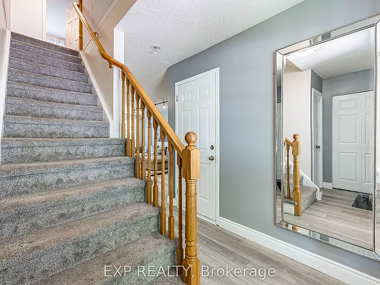 63 Wood Grove Cres — Photo 19