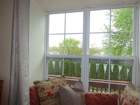 Kitchen Window (1st floor)