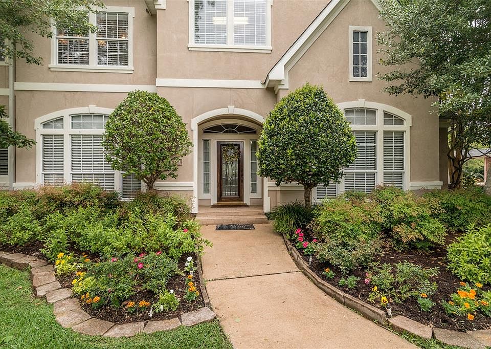 1st image of 440 Creekside Ct