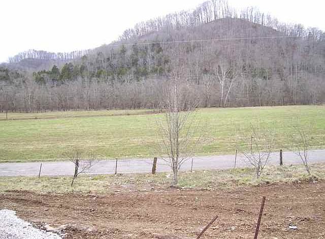 2nd image of 10475 Martin Creek Rd