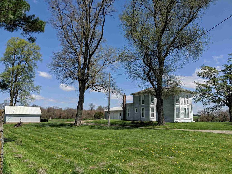 2nd image of 2356 E Green Bay Rd
