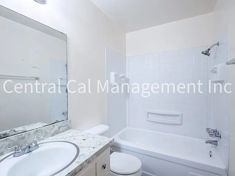 3109 Edmonton St — Photo 9