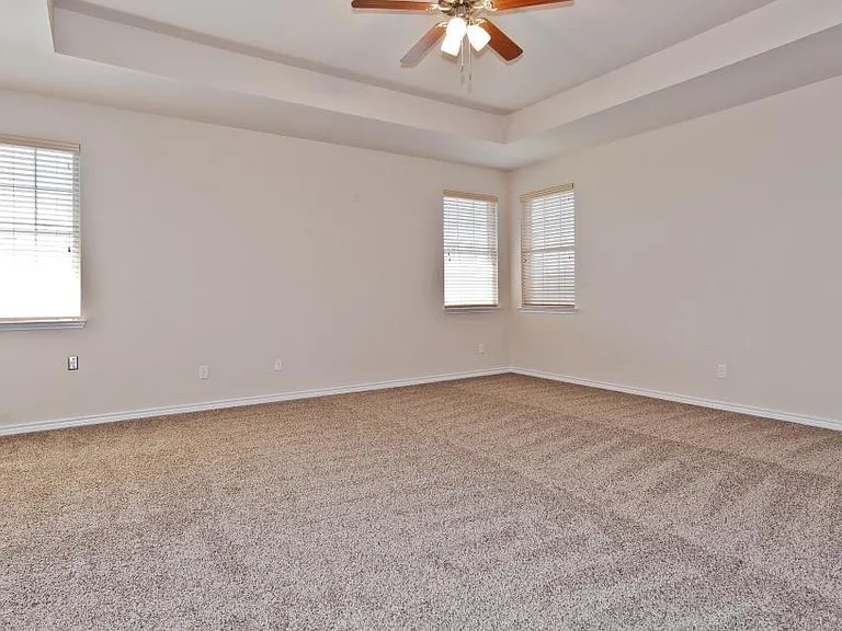 506 Port Royale Way — Photo 8
