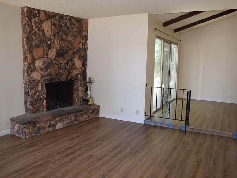 6051 Roloff Way — Photo 3