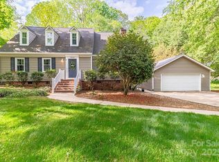 7514 Pewter Ln, Charlotte, NC 28270
