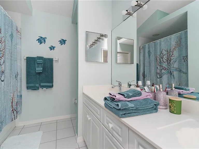 348 Carinosa Ct #18-10 — Photo 9