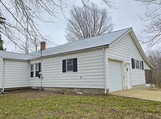 588 S Shannon Ave, Richview, IL 62877