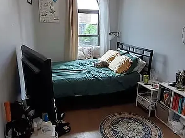 331 Vernon Avenue image 6 of 9