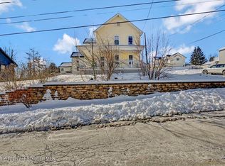 117 W Line St, Olyphant, PA 18447