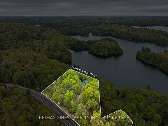 5th image of 8126 Perth Rd