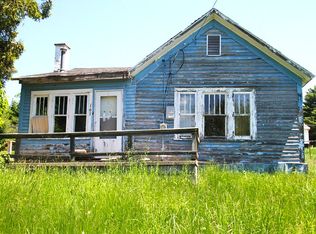 107 Spruce St, Lanse, MI 49946