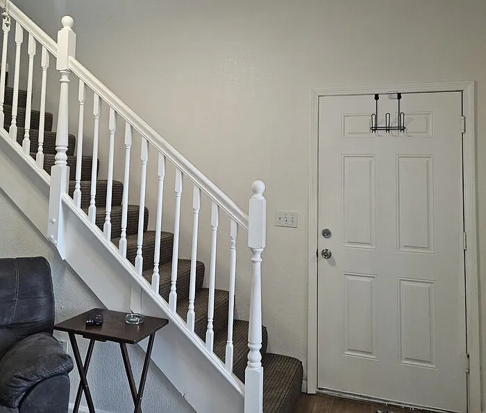 527 Cherokee St — Photo 3