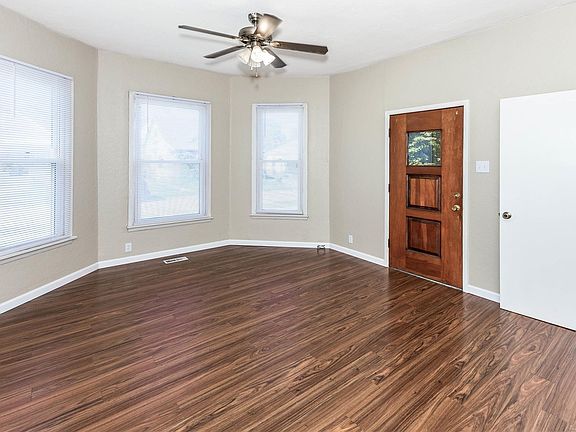 2nd image of 812 Bond Ave