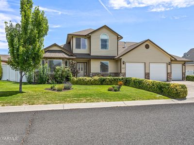 221 Saint Andrews Pl, Yakima, WA, 98908