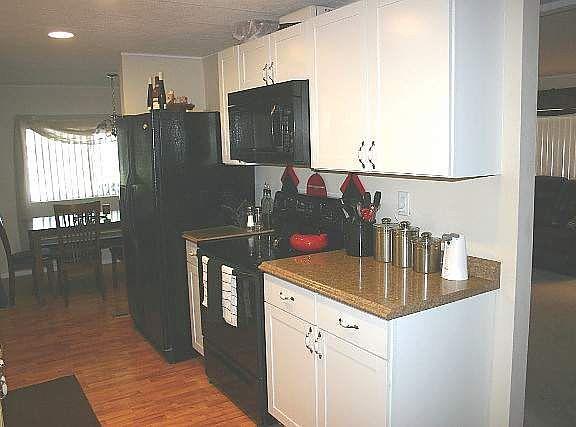 3rd image of 106 Camellia Dr