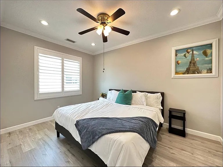 11496 Bridgeway Dr — Photo 10