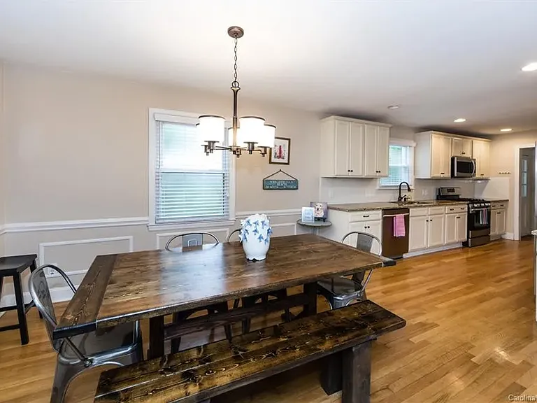 5875 Wedgewood Dr — Photo 8