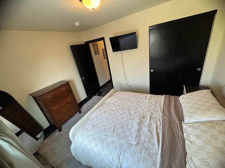 1088 NE Emerald Dr #B — Photo 10