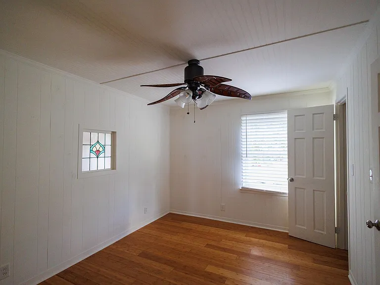 1119 Greenslake Rd — Photo 7