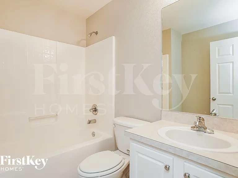 226 North Ave — Photo 16