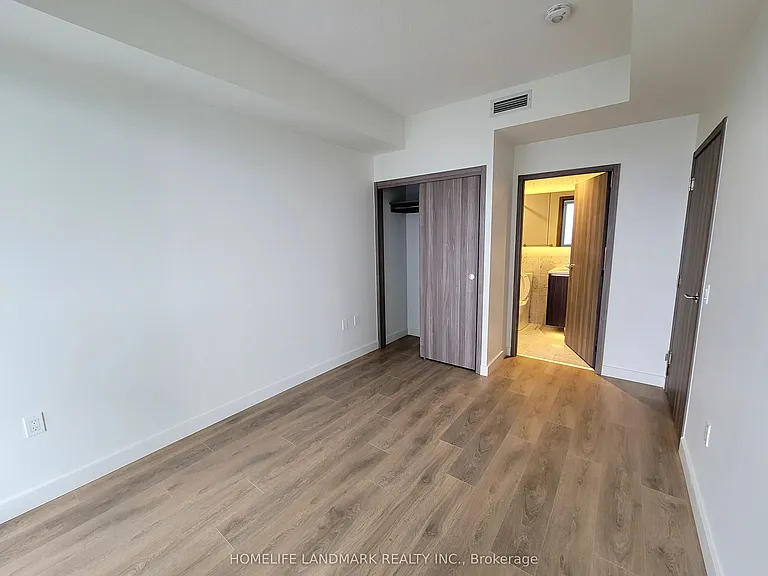 95 McMahon Dr #2905 — Photo 12