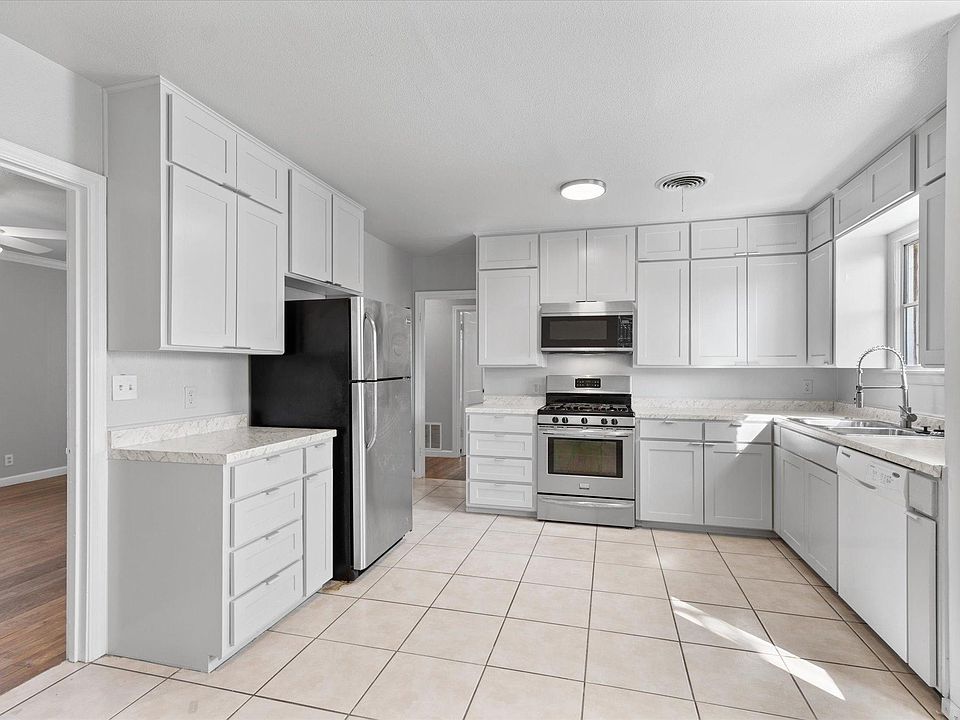 1st image of 5613 Birchman Ave