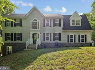 300 Queen Anne Dr, Fredericksburg, VA 22406