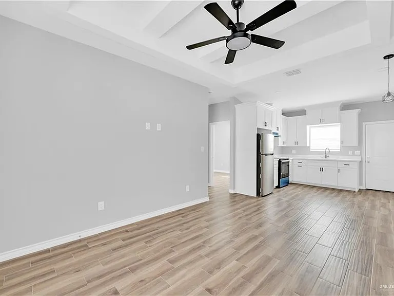 2605 E Israel Ave #1 — Photo 5