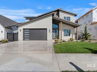 7672 W Old School St, Meridian, ID 83646