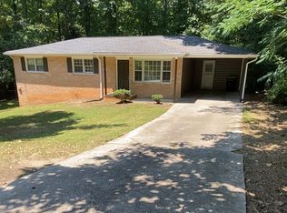 7009 Debbie Ln, Lithia Springs, GA 30122