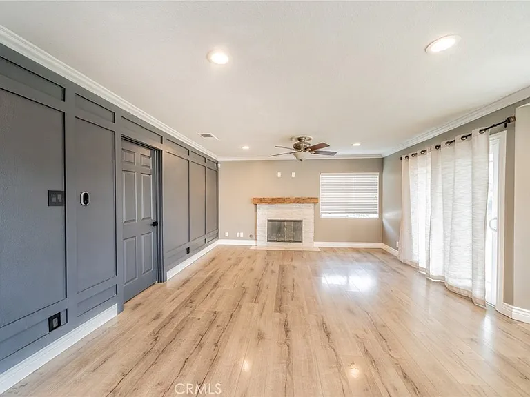 9805 Liberty St — Photo 8